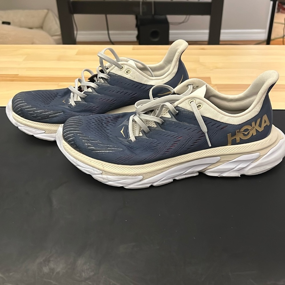 Hoka Clifton Edge Men’s 11.5 Blue Used Gem
